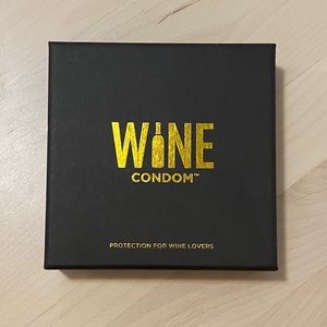 🍷 Condoms!